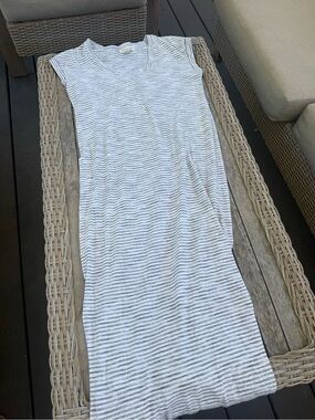 cloth & stone Striped  V-Neck classic Maxi Dress - White & Gray stripe